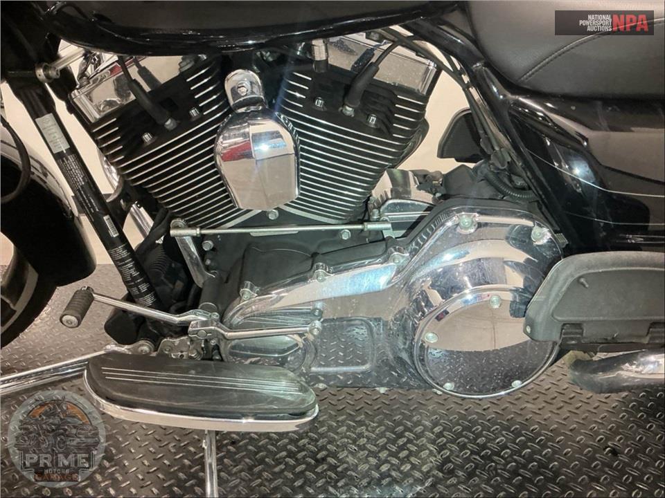 2014 Harley-Davidson FLHXS STREET GLIDE — фото 7