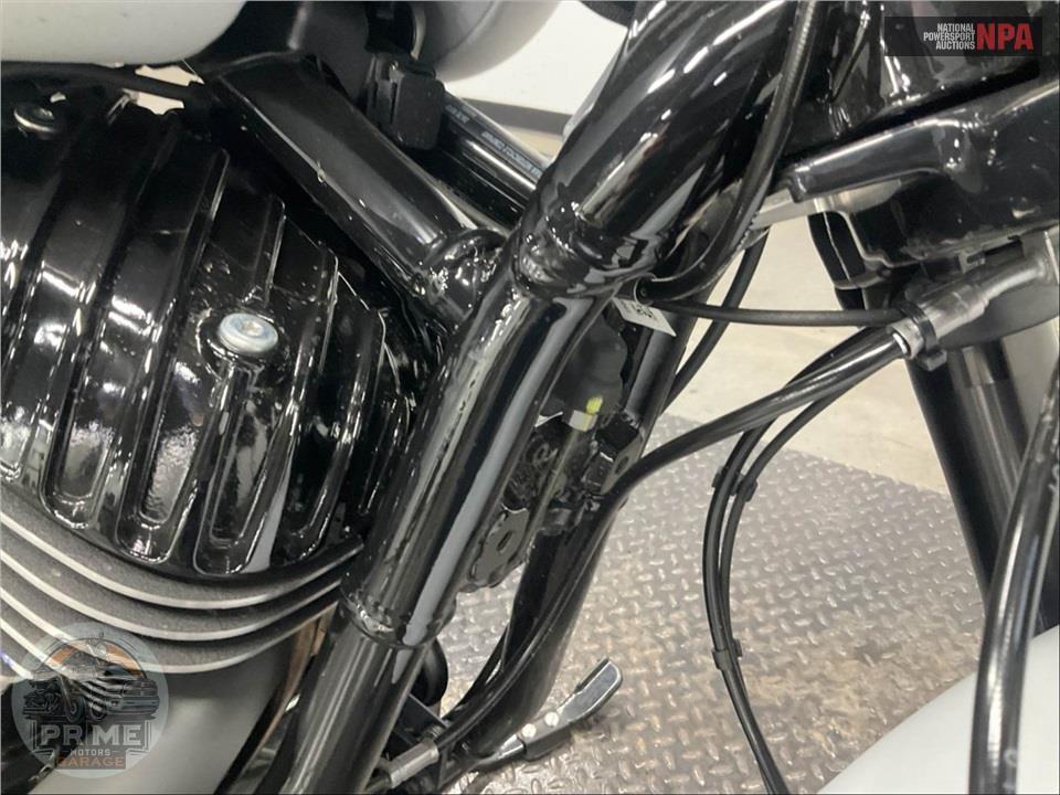 2024 Indian Motorcycle SPORT CHIEF (COLOR) — фото 11