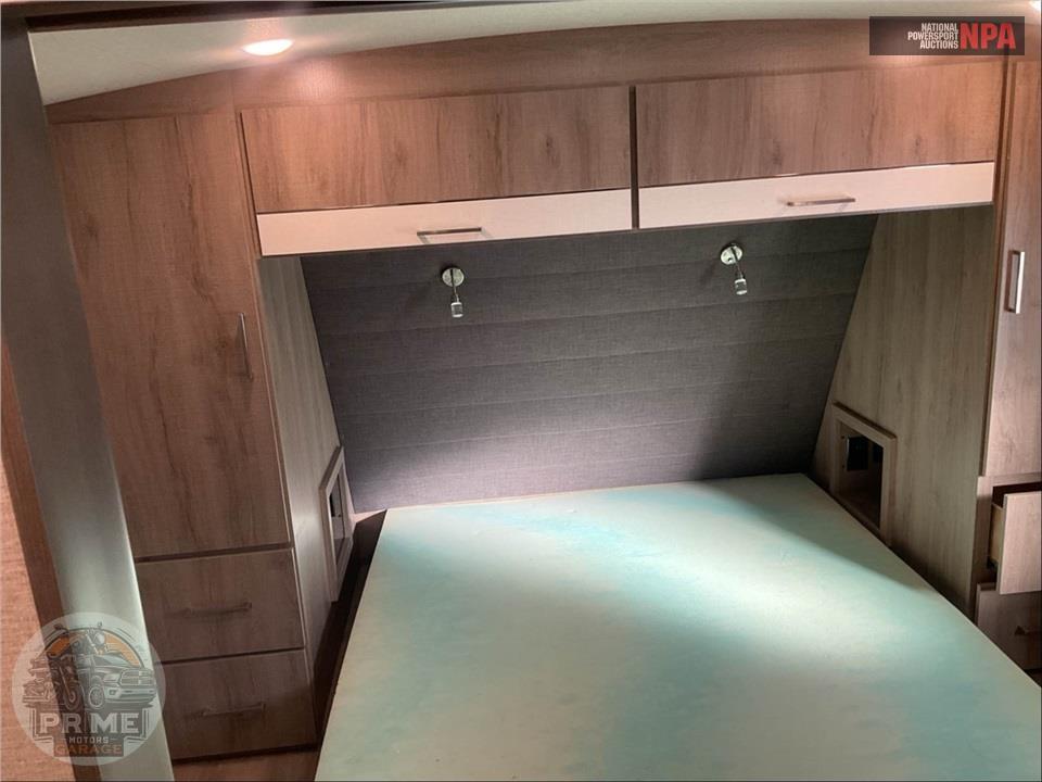 2022 Grand Design Recreational Vehicles M-2910BH - IMAGINE SERIES — фото 12