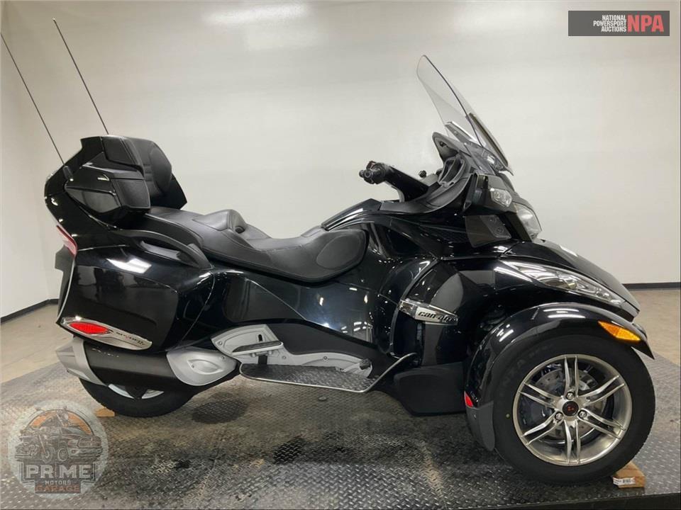 2011 Can-Am SPYDER RT-S SM5 — фото 1