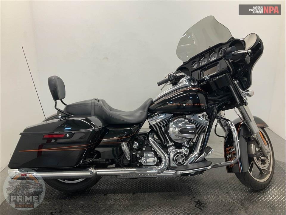 2016 Harley-Davidson FLHXS STREET GLIDE SPECIAL — фото 1