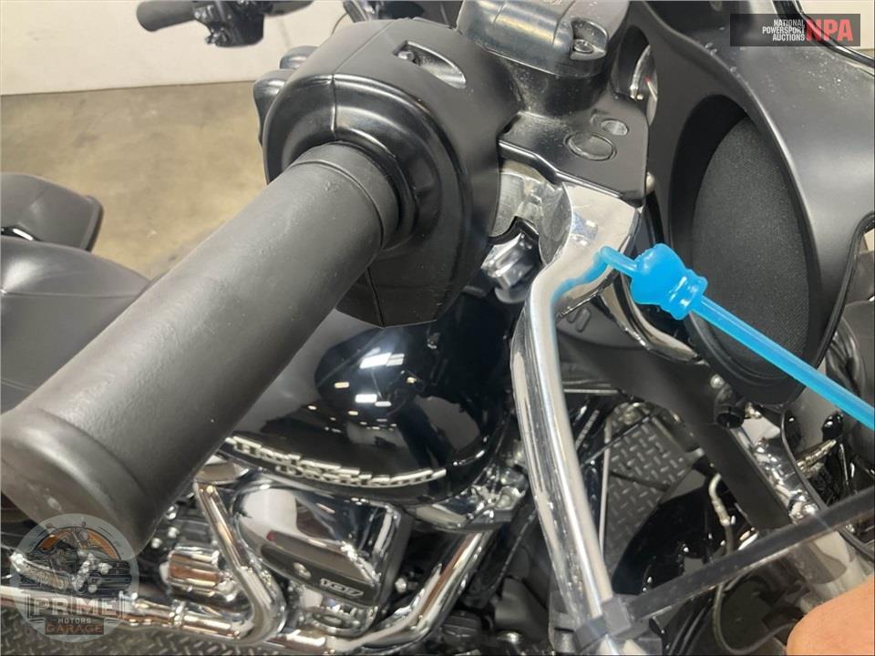 2020 Harley-Davidson FLHX STREET GLIDE — фото 27