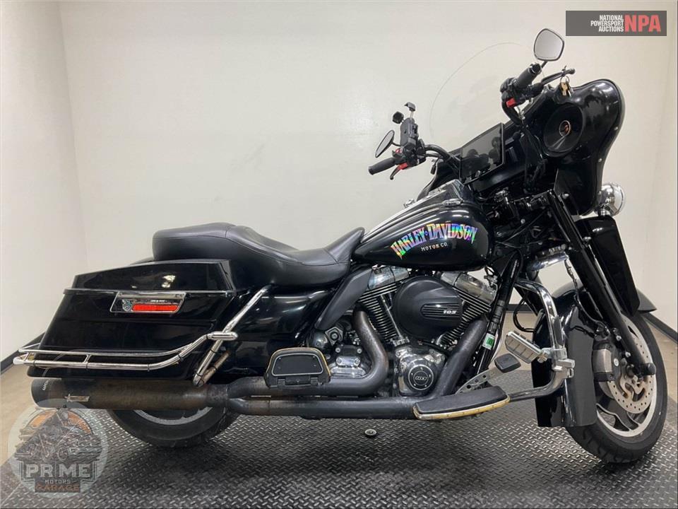 2011 Harley-Davidson FLHP POLICE ROAD KING — фото 1