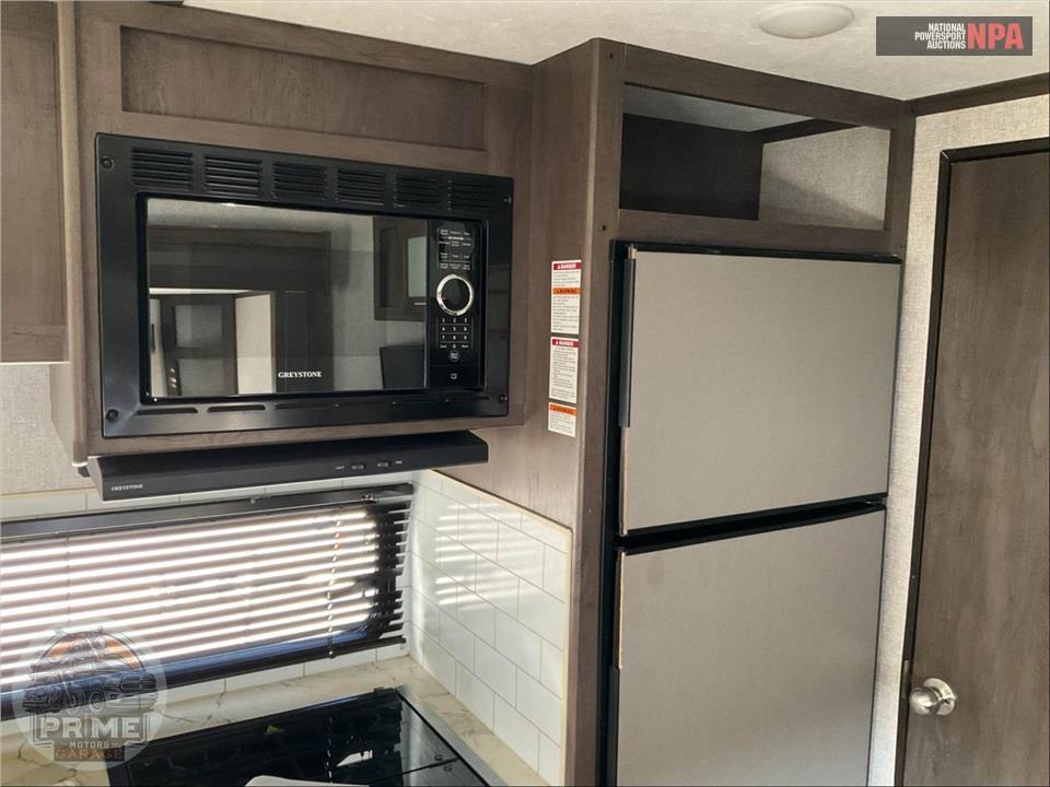 2021 Coleman By Dutchmen M-1805RB - LIGHT SERIES — фото 19