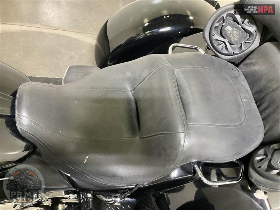 2011 Harley-Davidson FLHTCUTG TRIGLIDE UL CLSC — фото 51