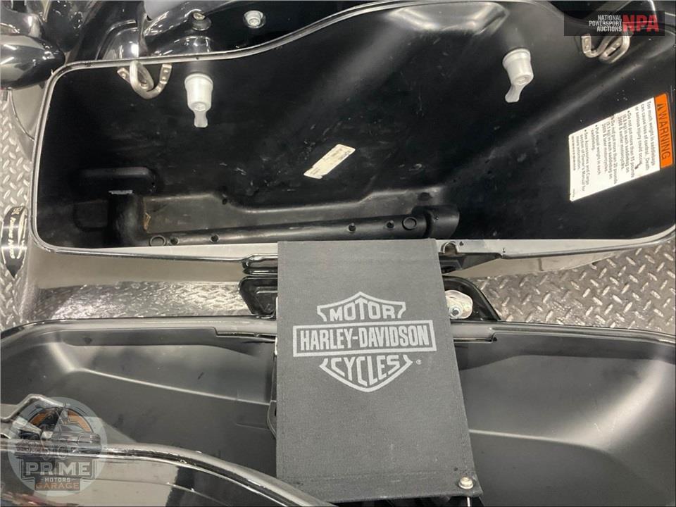 2020 Harley-Davidson FLTRXS ROAD GLIDE SPECIAL — фото 23
