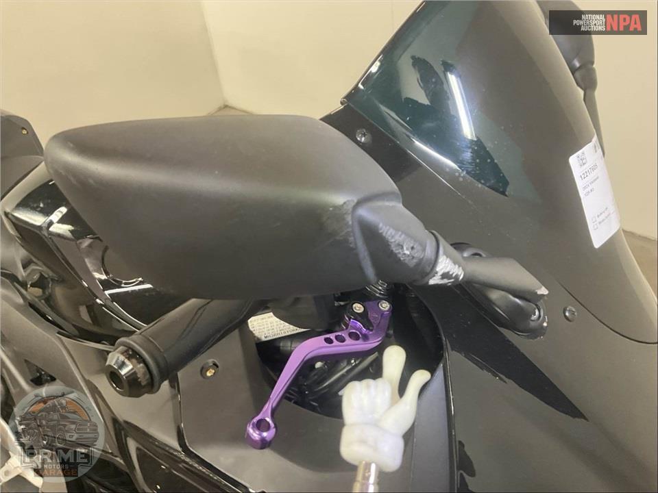 2024 Yamaha YZF-R3 — фото 23