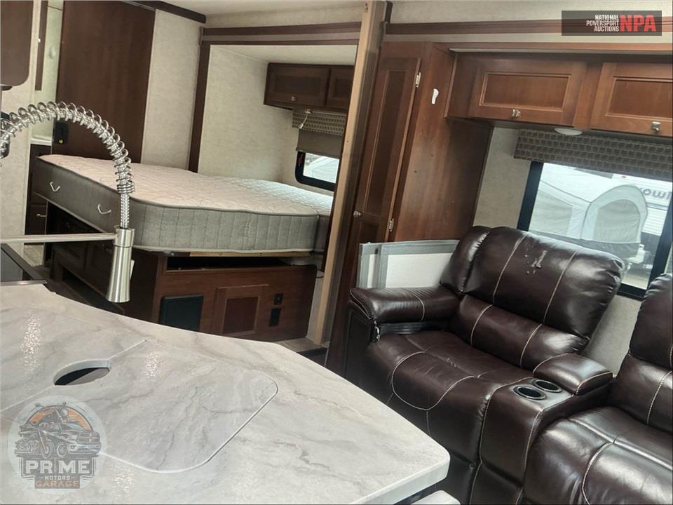 2019 Sunseeker By Forest River M-2420MS FORD E450 6.8 LITER — фото 7