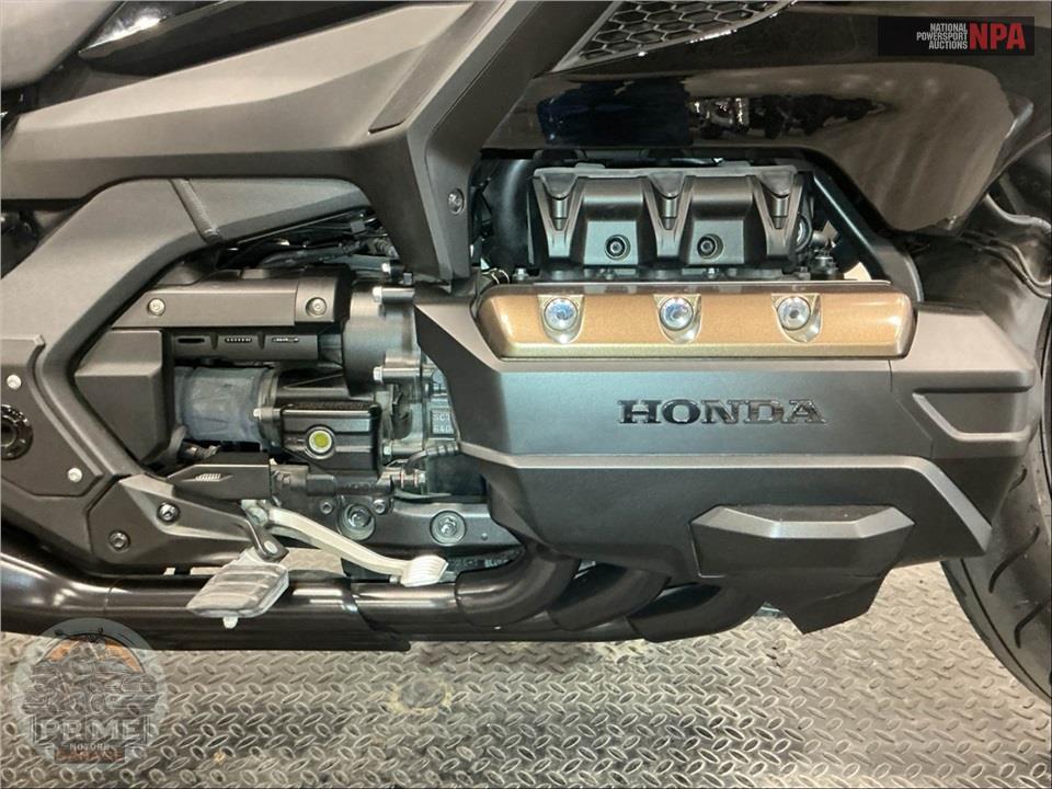2023 Honda GL1800 GOLDWING TOUR — фото 6