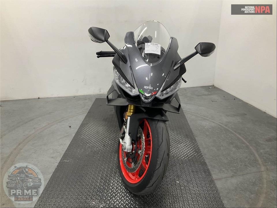 2027 Aprilia RSV4 1100 — фото 2