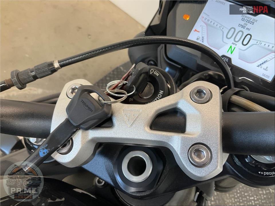2023 Triumph STREET TRIPLE 765 RS (BLACK) — фото 12