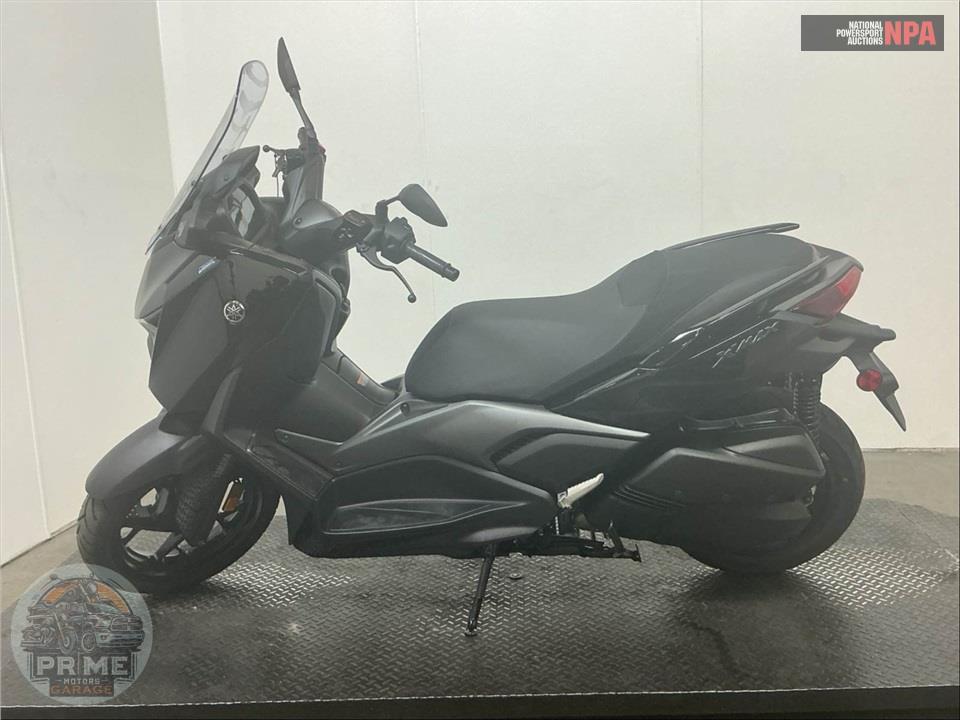 2025 Yamaha XMAX — фото 3