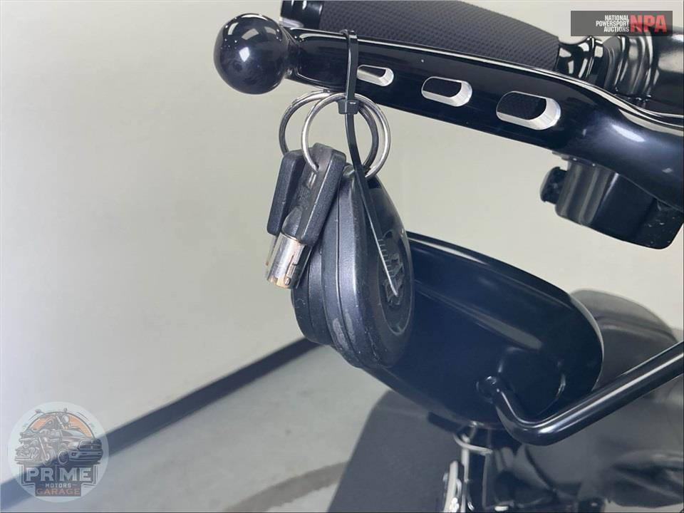 2013 Harley-Davidson FLHX STREET GLIDE — фото 11