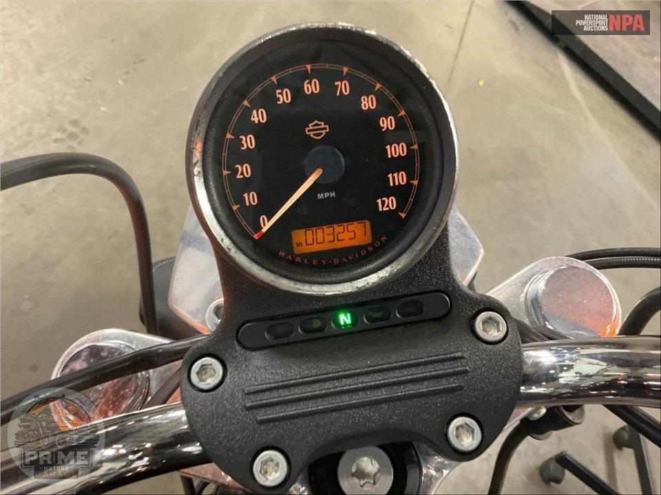 2017 Harley-Davidson XL883L SUPERLOW — фото 19