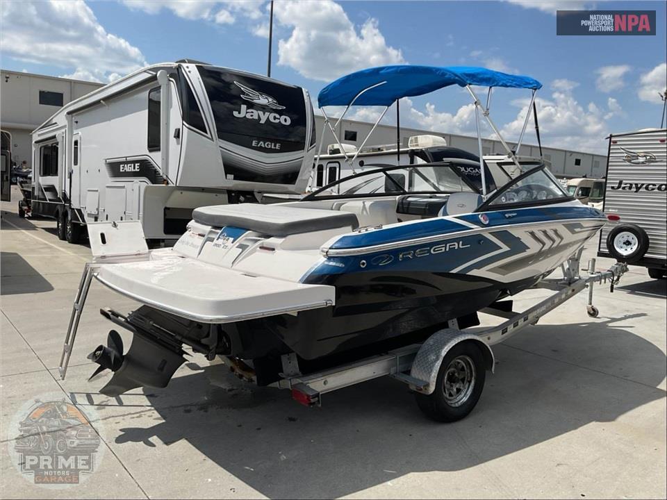 2016 Regal Marine 1900 ES L=20/E=1 200HP VOLVO SD — фото 4