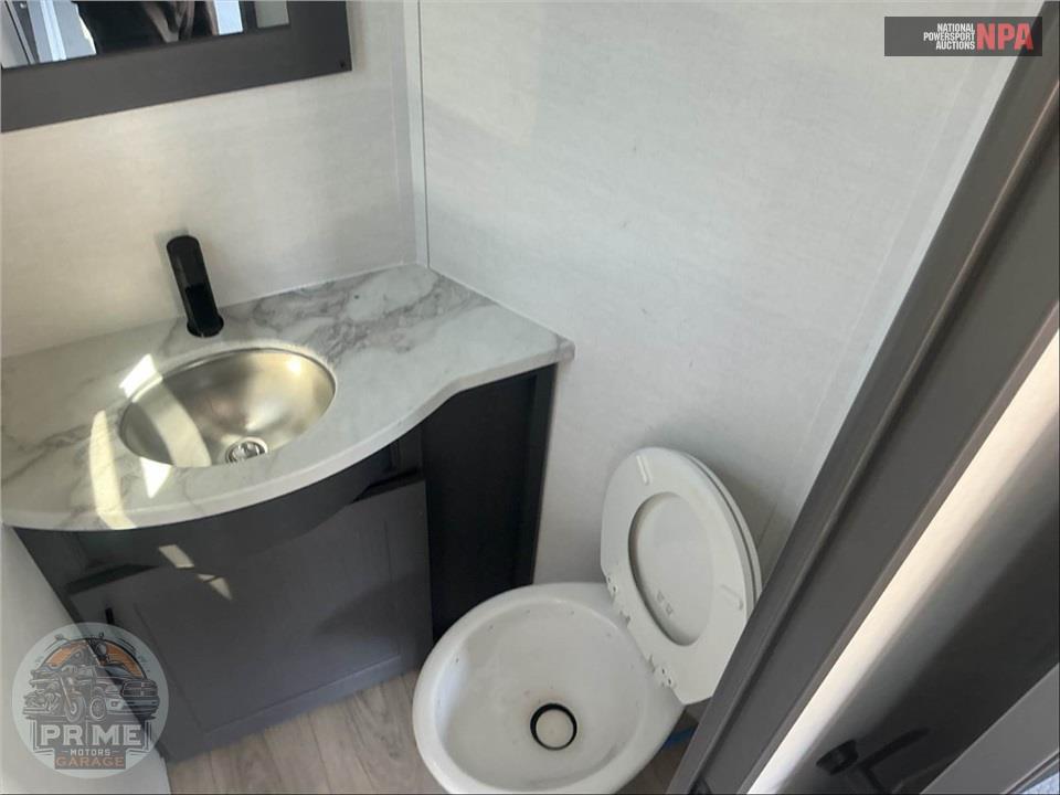 2024 Alliance Rv M-36V11 - VALOR FIFTH WHEEL SERIES — фото 14