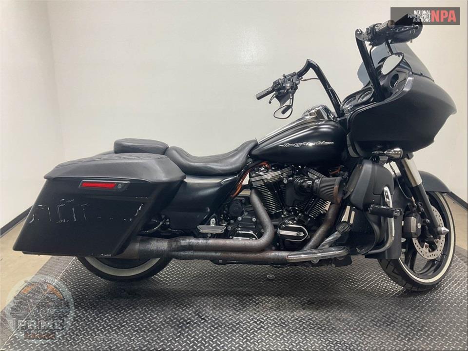 2018 Harley-Davidson FLTRX ROAD GLIDE — фото 1