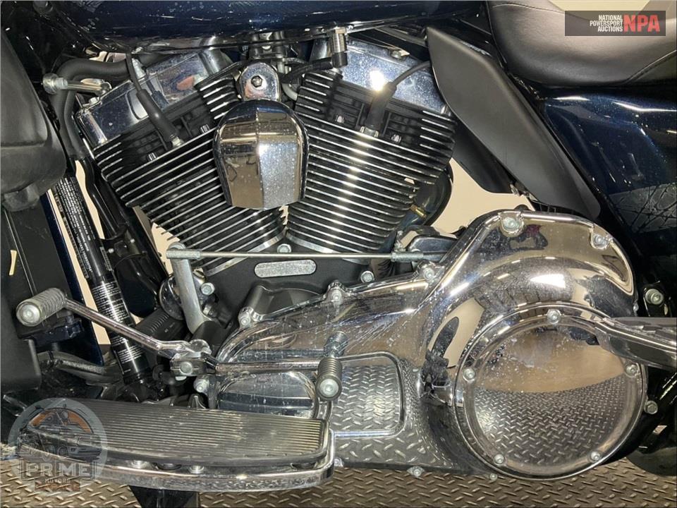 2016 Harley-Davidson FLHTKL ULTRA LIMITED LOW — фото 7
