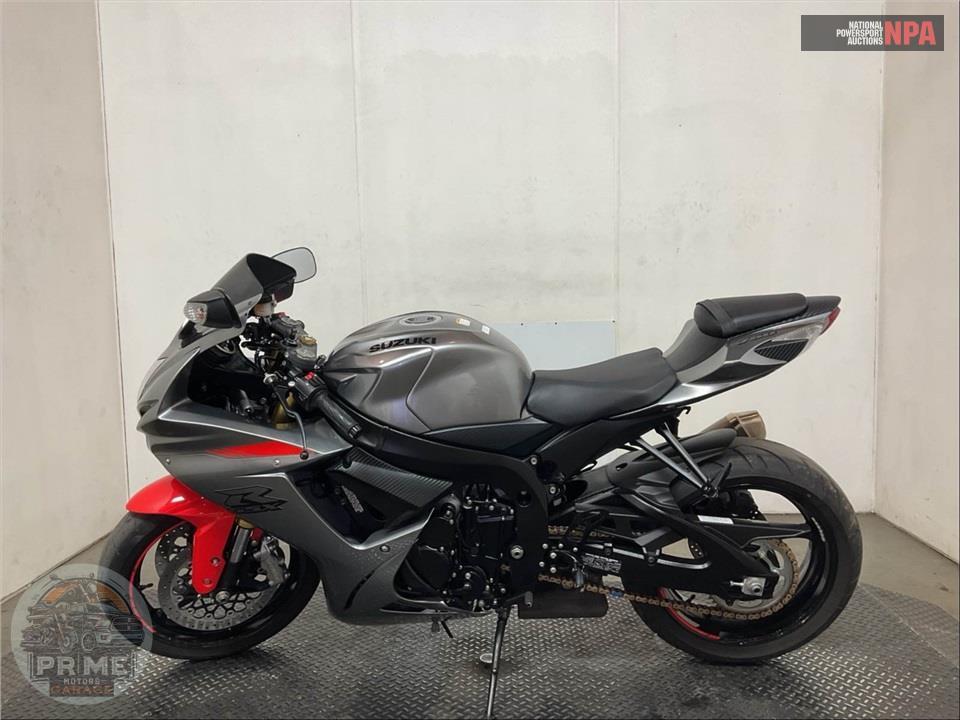 2021 Suzuki GSX-R750M1 — фото 3