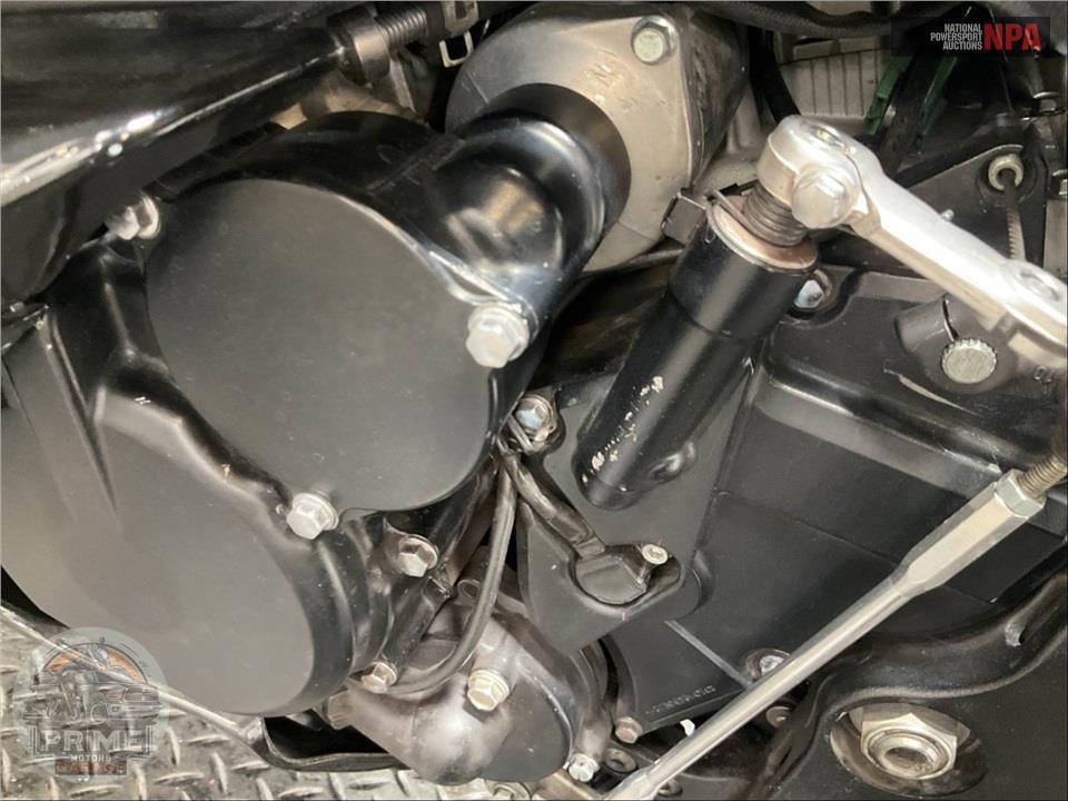2011 Suzuki GSX-R750L1 — фото 10