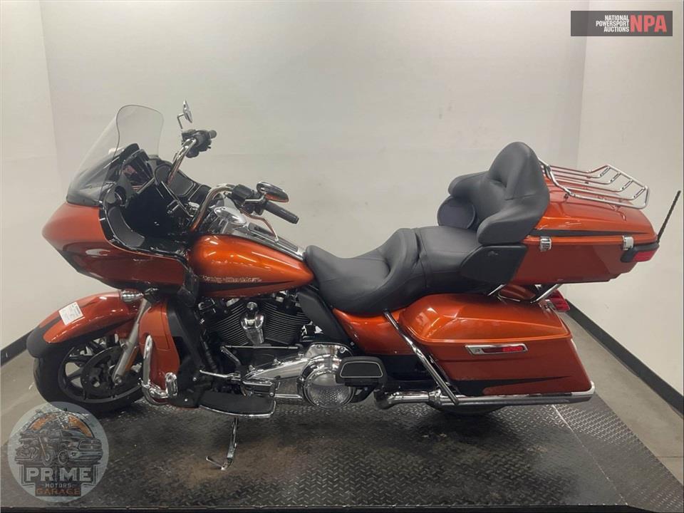 2019 Harley-Davidson FLTRU ROAD GLIDE ULTRA — фото 3