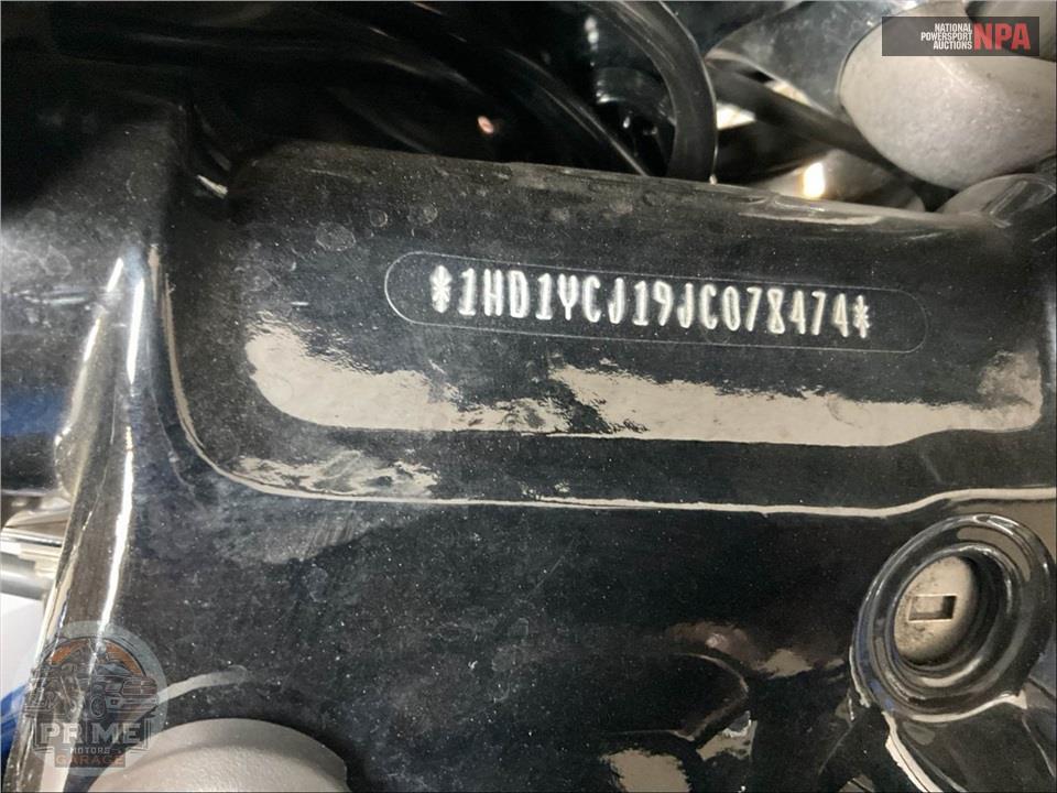 2018 Harley-Davidson FLDE DELUXE — фото 22