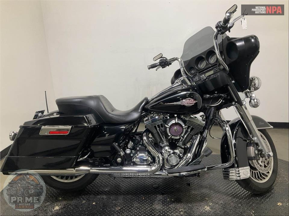 2010 Harley-Davidson FLHTC ELECTRA GLIDE CLASSIC — фото 1