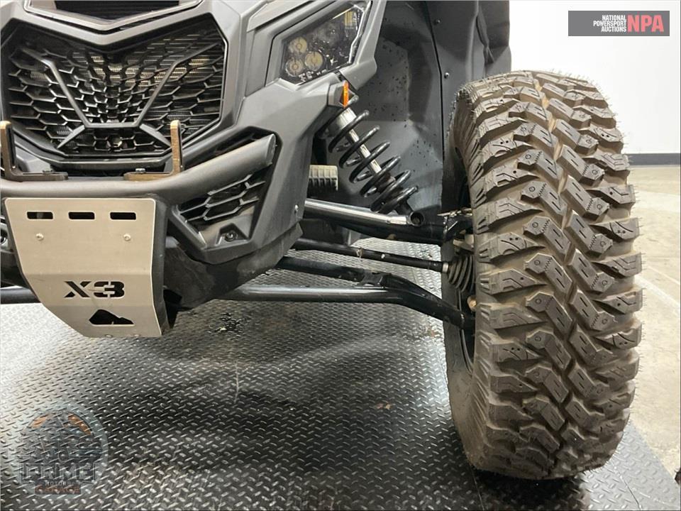 2021 Can-Am MAVERICK X3 DS TURBO (DESERT TAN & CARBON BLACK) — фото 22