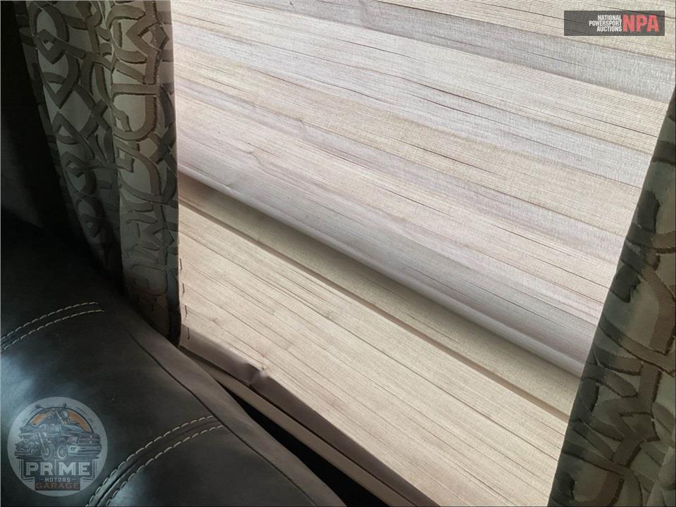 2017 Highland Ridge Rv M-295FBH - LIGHT FIFTH WHEEL SERIES — фото 25