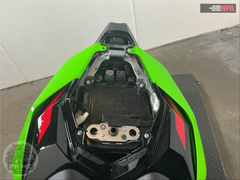 2023 Kawasaki ZX1002MPFAL NINJA ZX-10R — фото 13