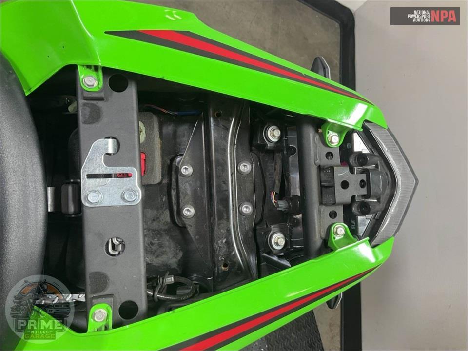 2024 Kawasaki NINJA 650 ABS KRT EDITION — фото 14