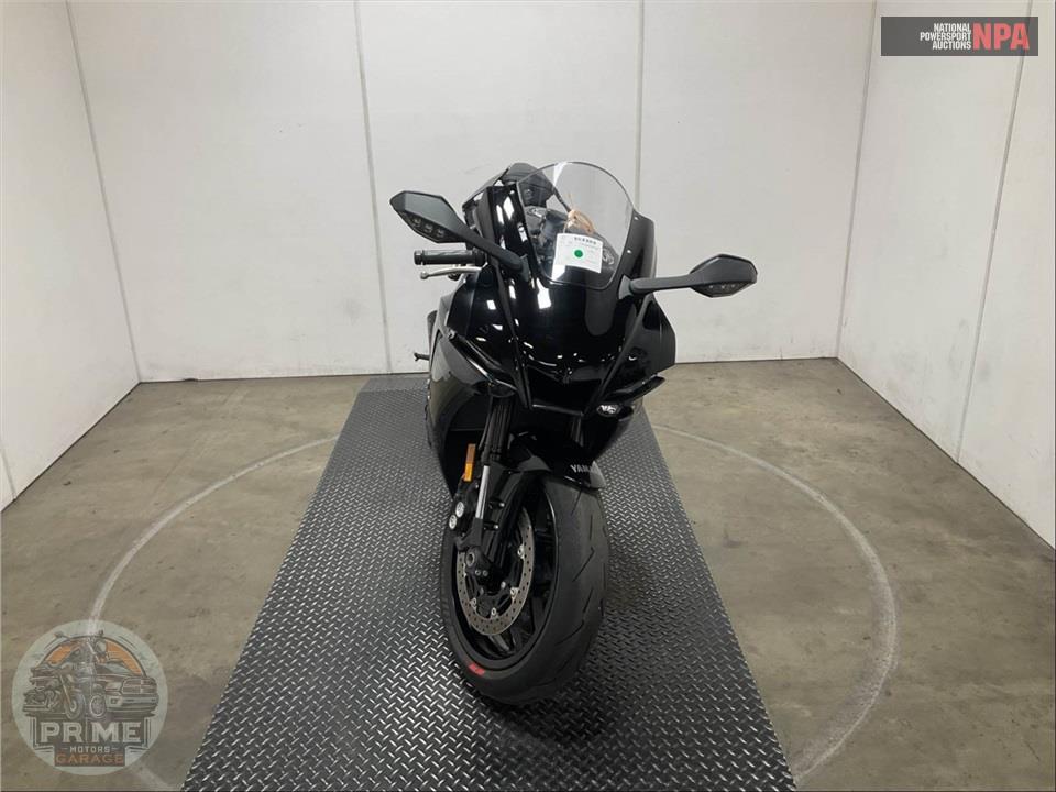 2023 Yamaha YZF-R1 — фото 2