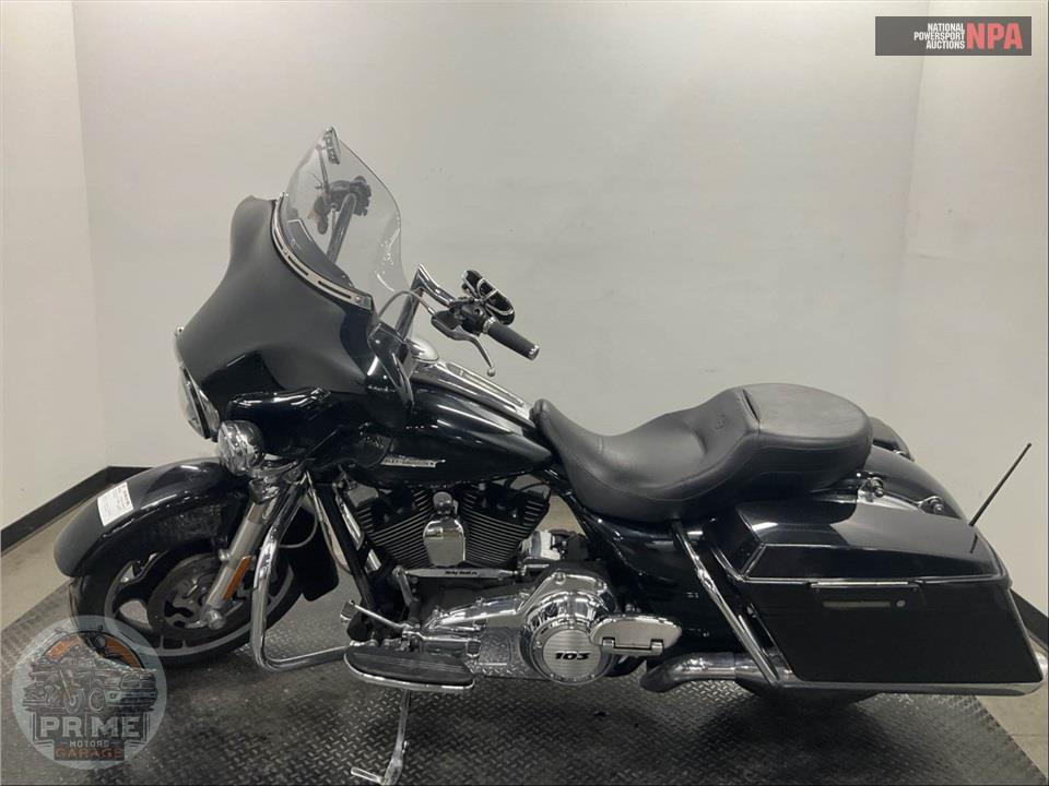 2013 Harley-Davidson FLHX STREET GLIDE — фото 3