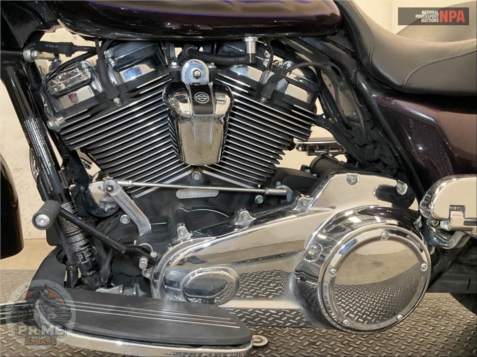 2017 Harley-Davidson FLHXS STREET GLIDE SPECIAL — фото 7