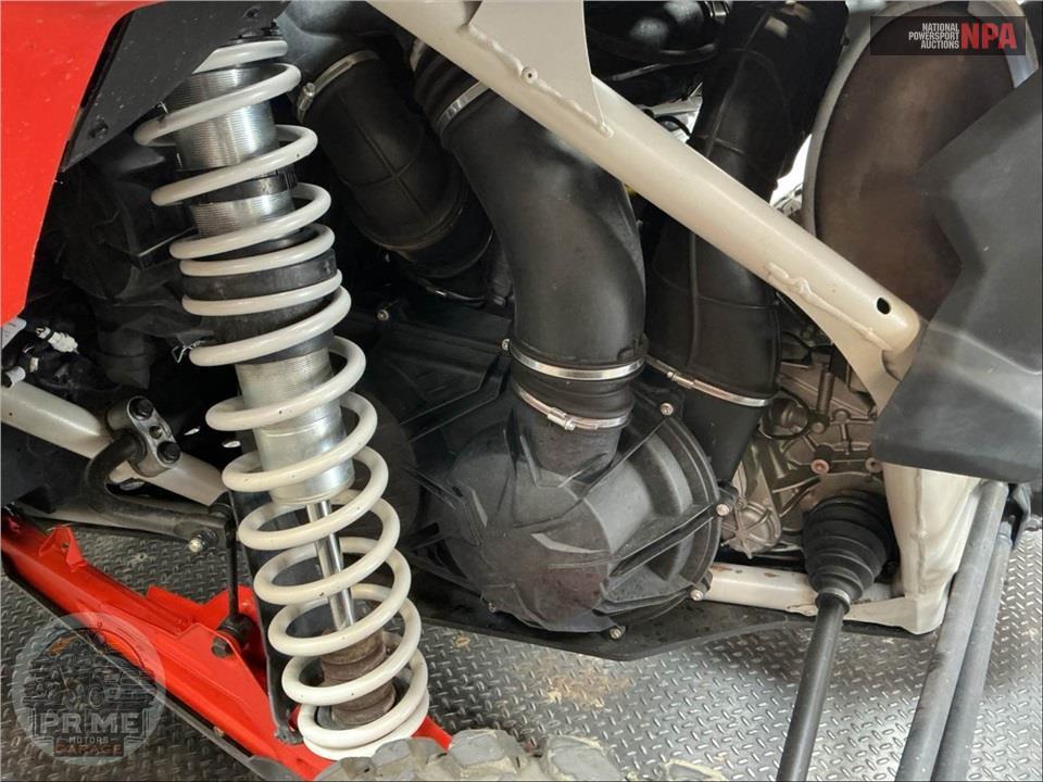2022 Can-Am MAVERICK X3 X RC  TURBO RR 72 INCH — фото 9