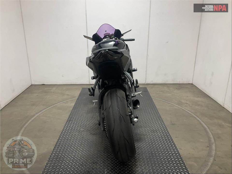 2023 Kawasaki ZX1002MPFAL NINJA ZX-10R — фото 3