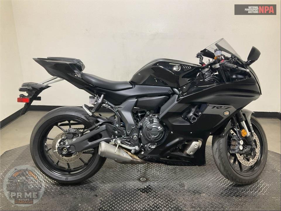 2025 Yamaha YZF-R7 — фото 1