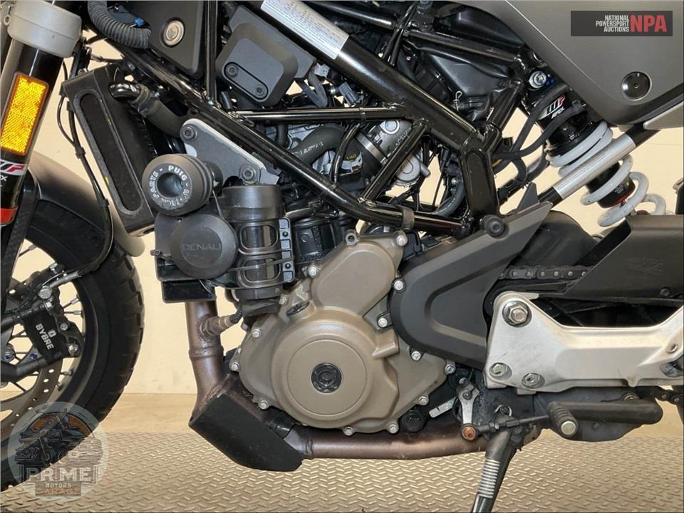 2021 Husqvarna SVARTPILEN 401 — фото 7