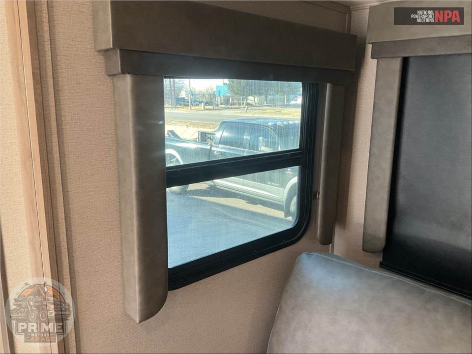 2022 Grand Design Recreational Vehicles M-2910BH - IMAGINE SERIES — фото 25