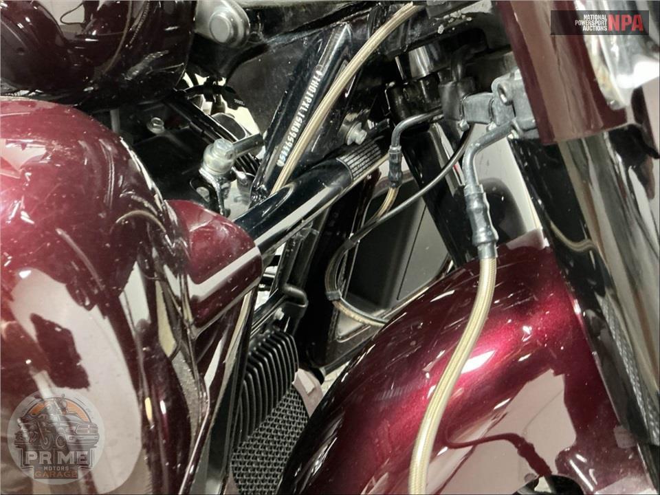 2019 Harley-Davidson FLHXSE CVO STREET GLIDE — фото 12