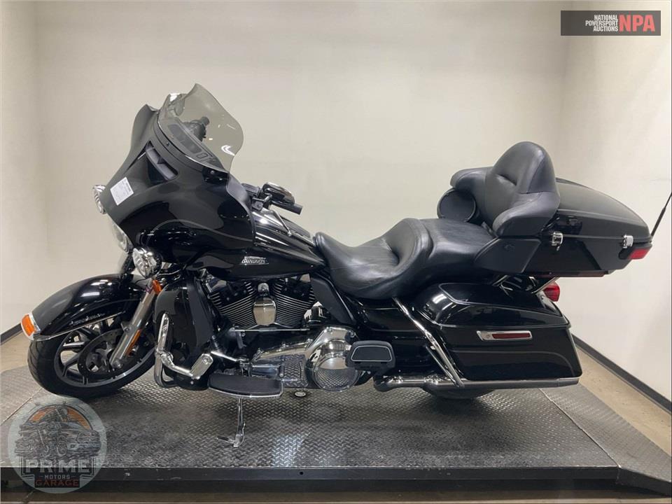 2016 Harley-Davidson FLHTCU ULTRA CLASSIC ELECTRA GLIDE — фото 3