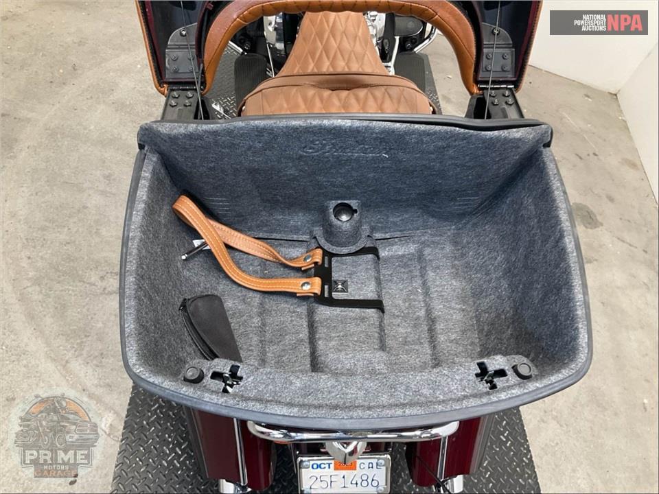 2021 Indian Motorcycle ROADMASTER (TWO-TONE) — фото 24