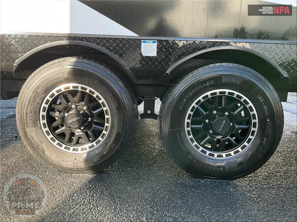 2025 Genesis Supreme M-2515FSXL - GENESIS SUPREME TOY HAULER SERIES — фото 29