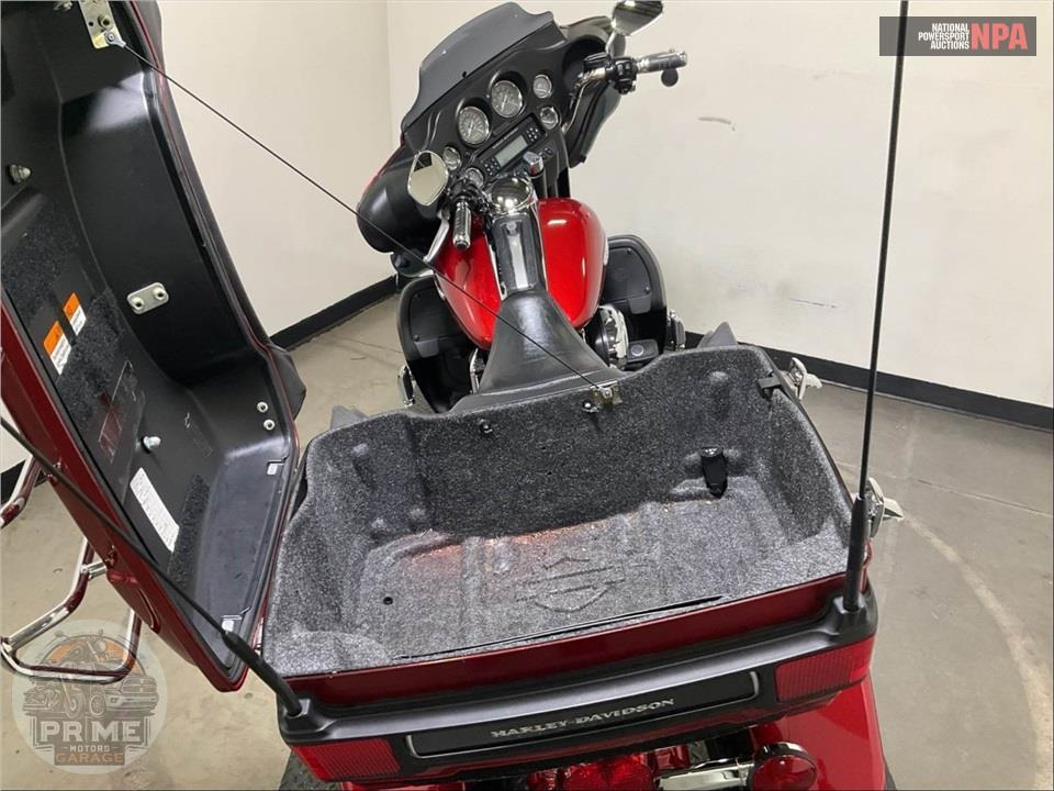 2012 Harley-Davidson FLHTK ELECTRA GLIDE UL LI — фото 31
