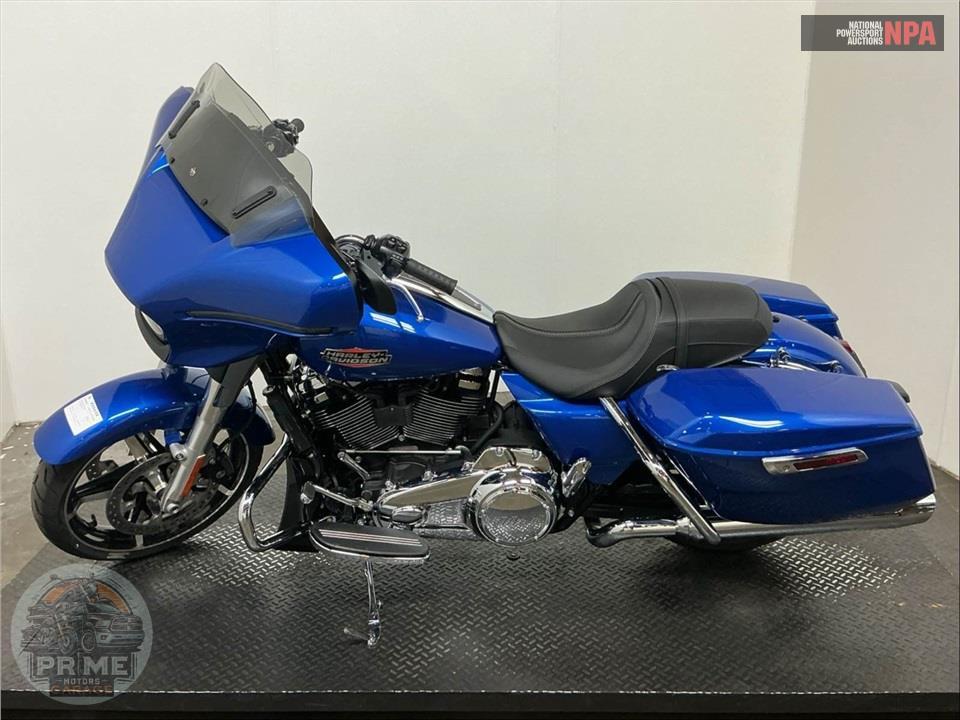 2025 Harley-Davidson FLHX STREET GLIDE — фото 3