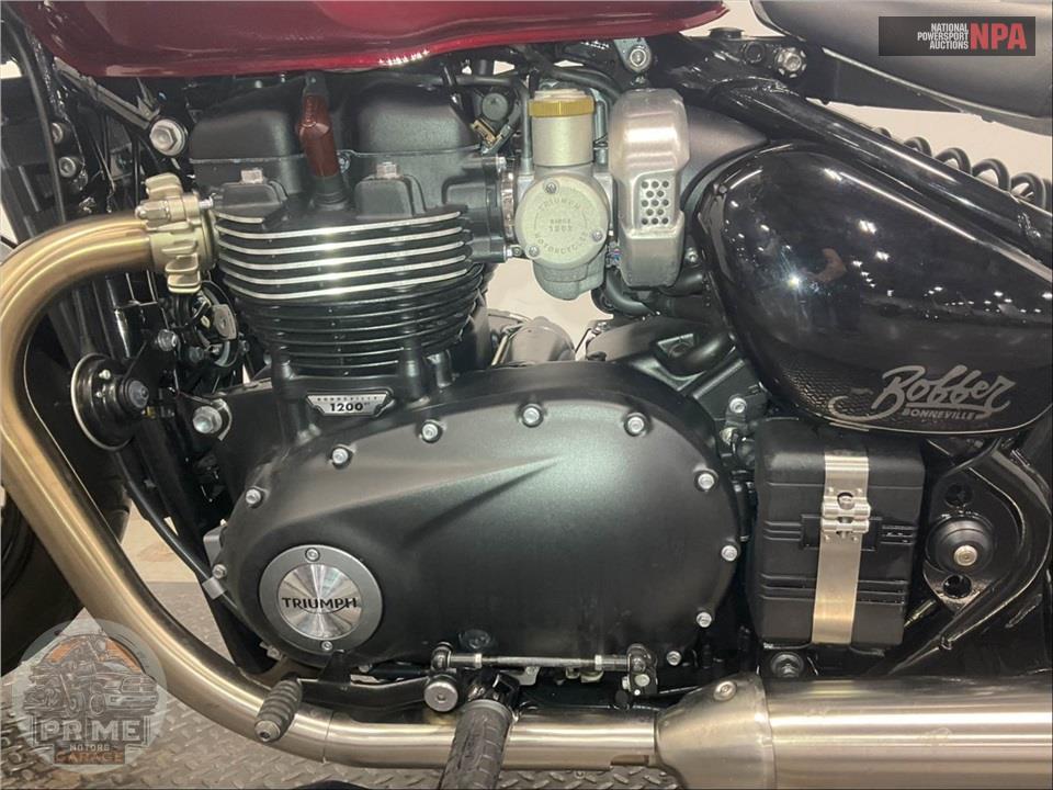 2022 Triumph BONNEVILLE BOBBER — фото 7