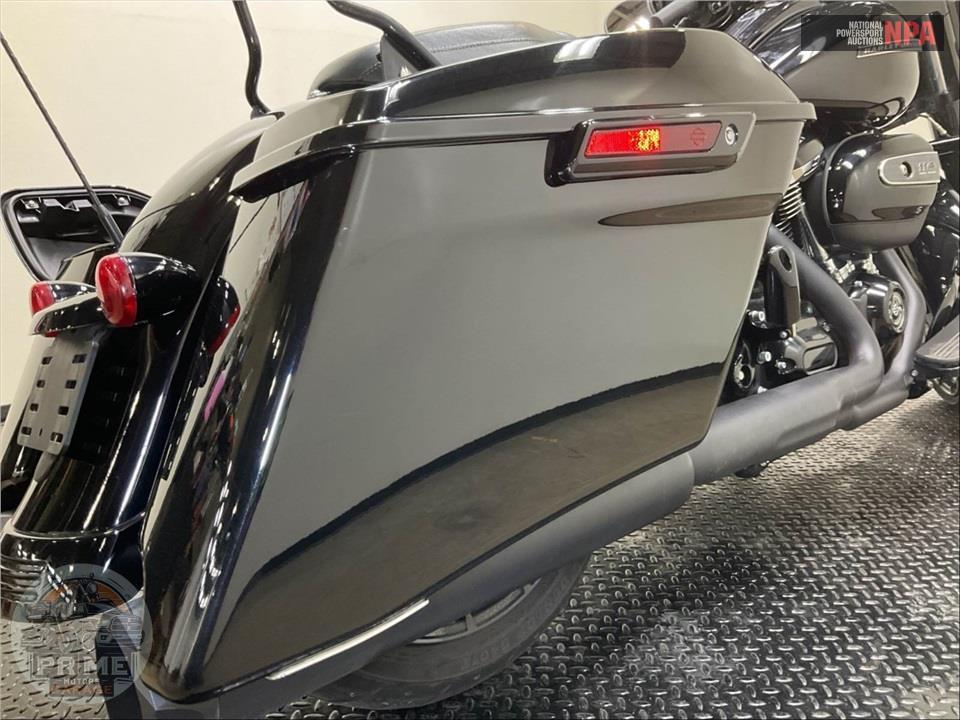 2019 Harley-Davidson FLHXS STREET GLIDE SPECIAL — фото 30