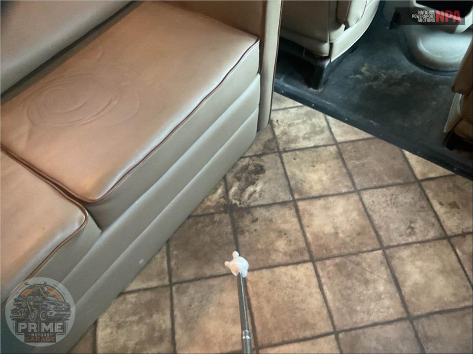 2013 Thor Motor Coach M-31L E450-V10 - CHATEAU SERIES — фото 29