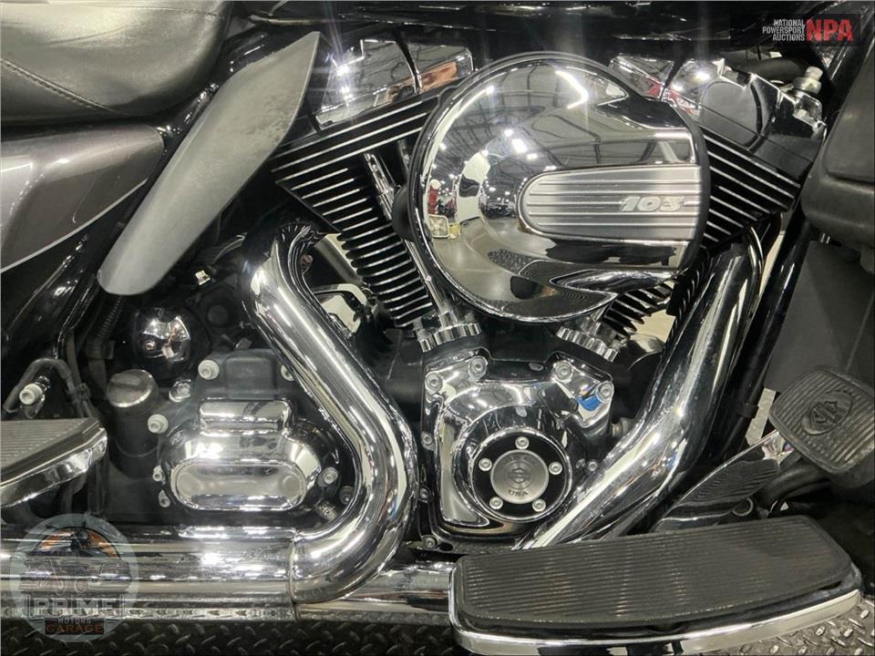 2014 Harley-Davidson FLHTK ELECTRA GLIDE ULTRA LIMITED — фото 6