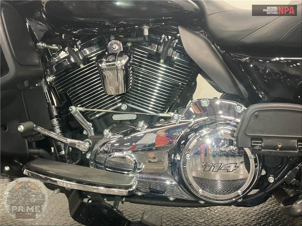2024 Harley-Davidson FLHTCUTG TRI GLIDE ULTRA CLASSIC — фото 7